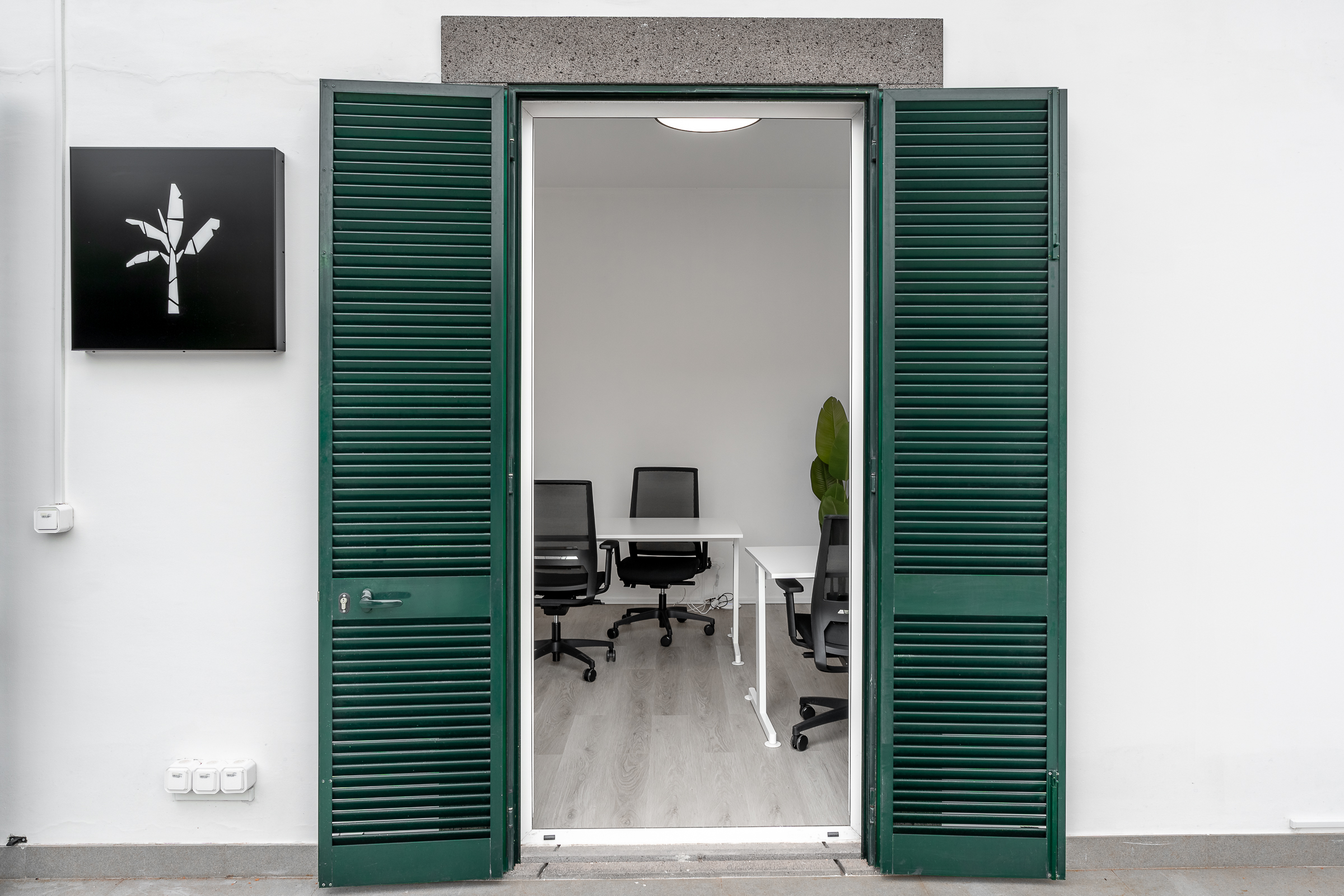 Hub Madeira entrance